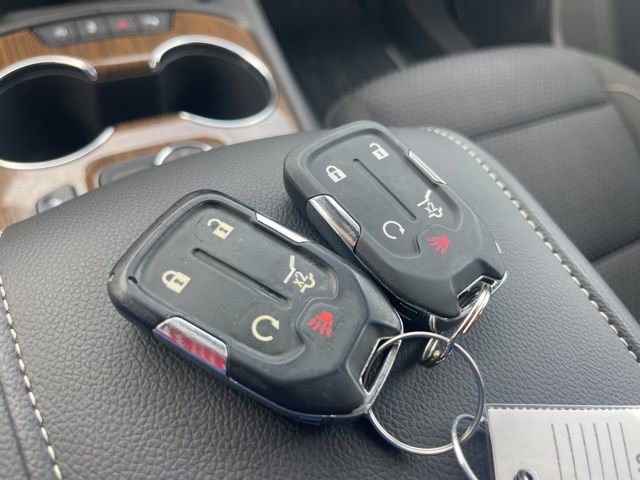 Used 2023 GMC Acadia SLE w/ Driver Convenience Package image 36