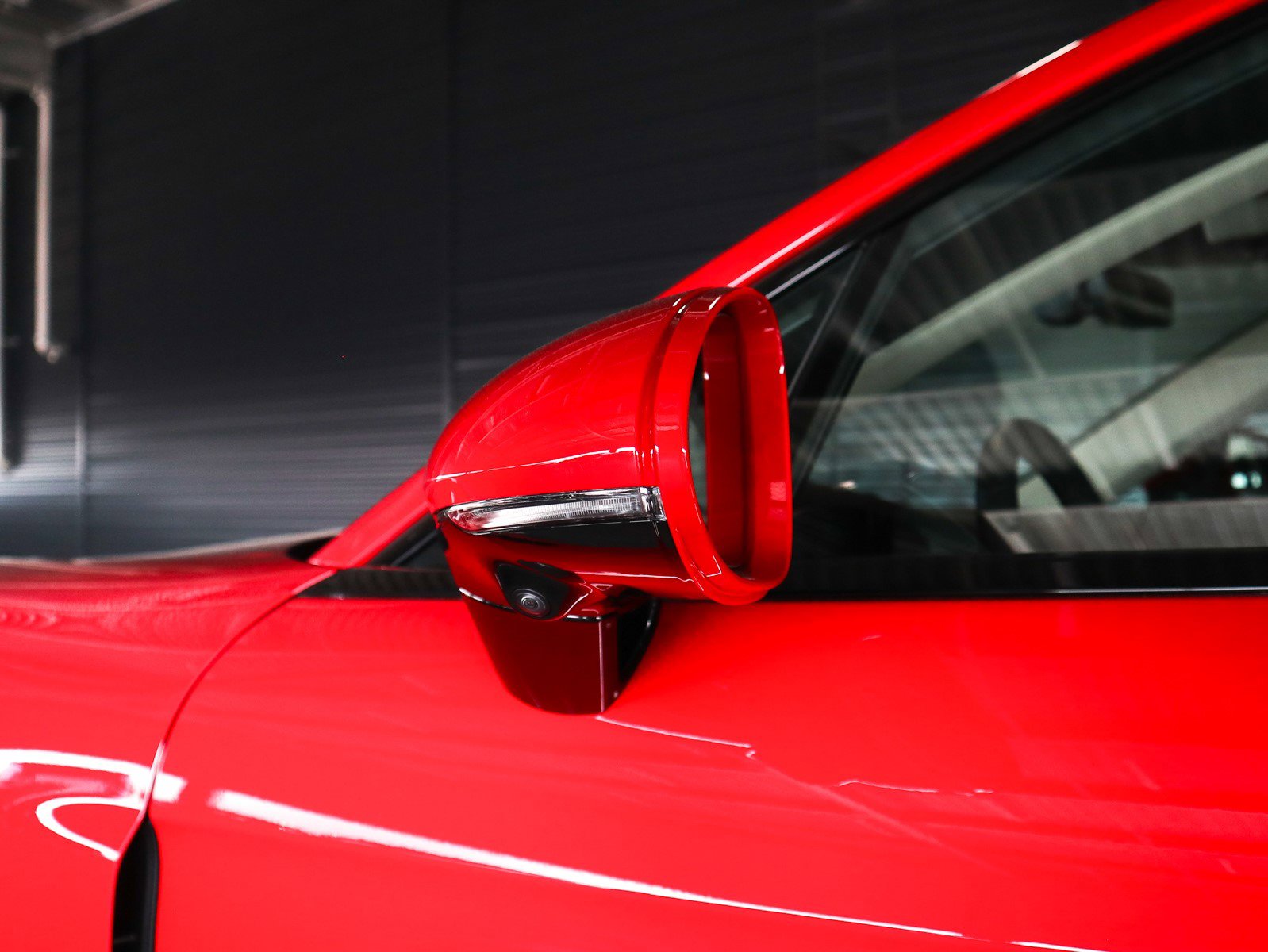 Used 2025 Porsche Panamera 4 image 27