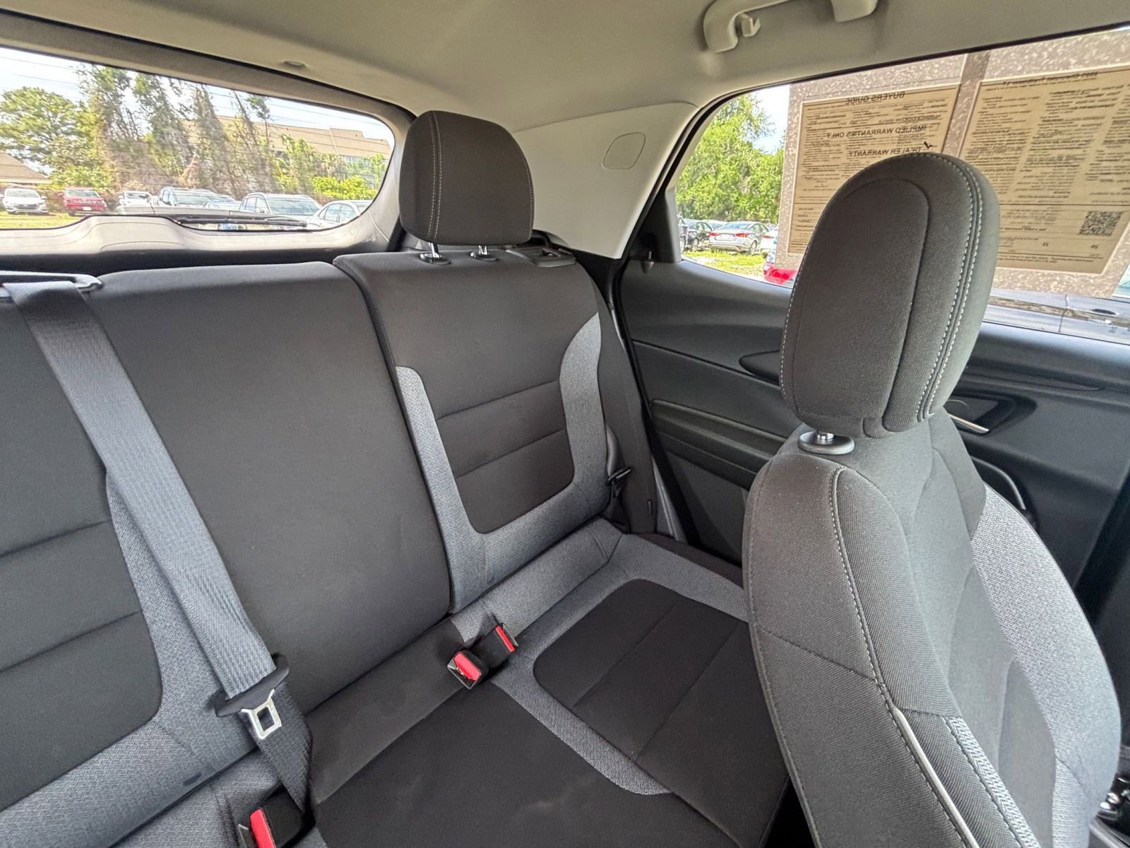 Used 2025 Chevrolet TrailBlazer LT FWD image 38