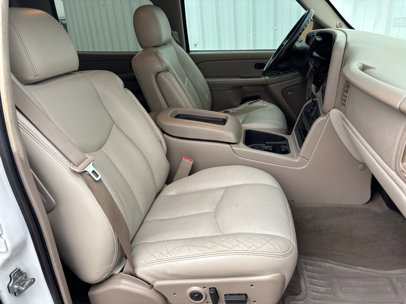 Used 2005 Chevrolet Avalanche Z71 w/ Preferred Equipment Group image 35