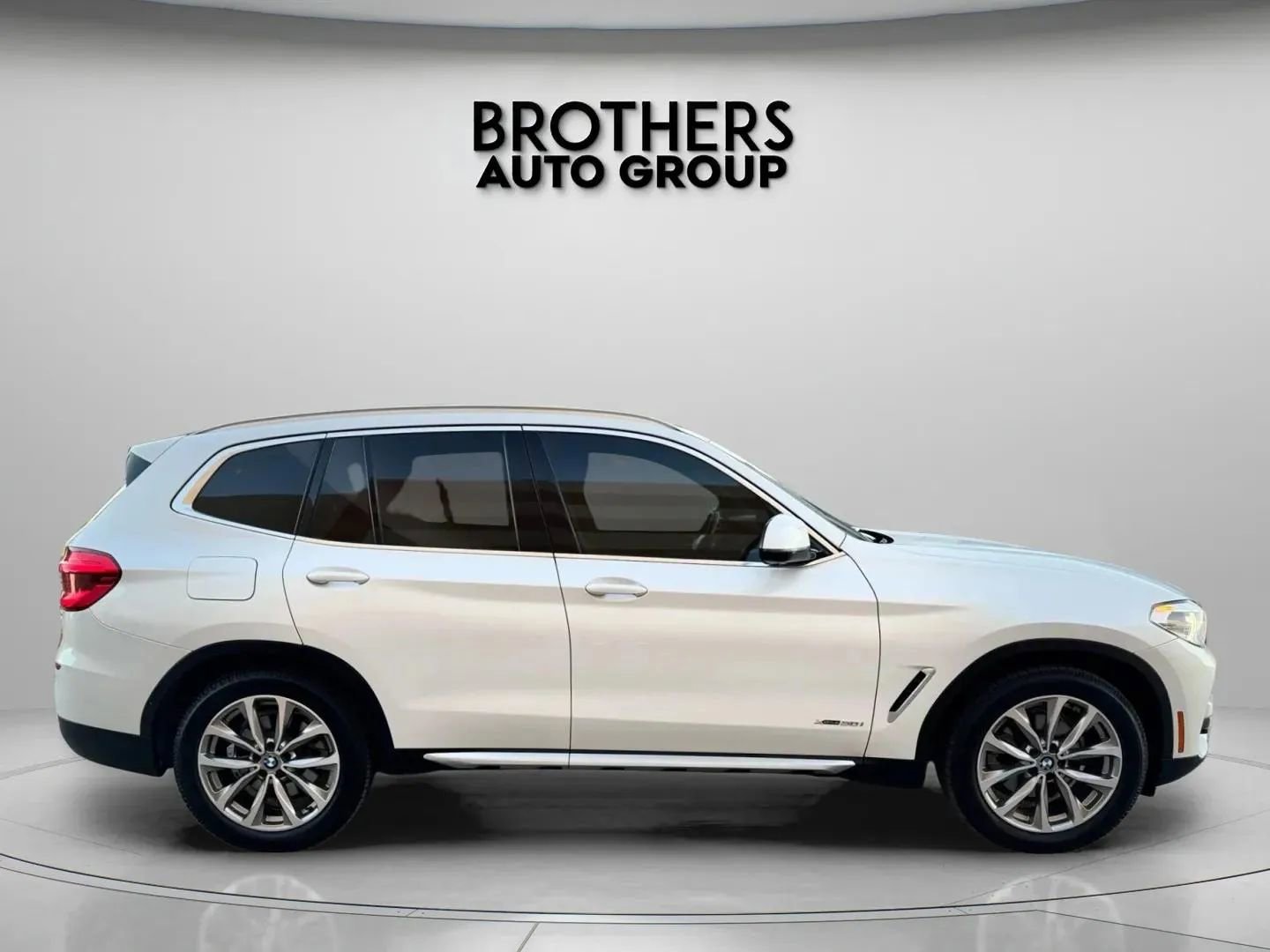 Used 2018 BMW X3 xDrive30i image 11