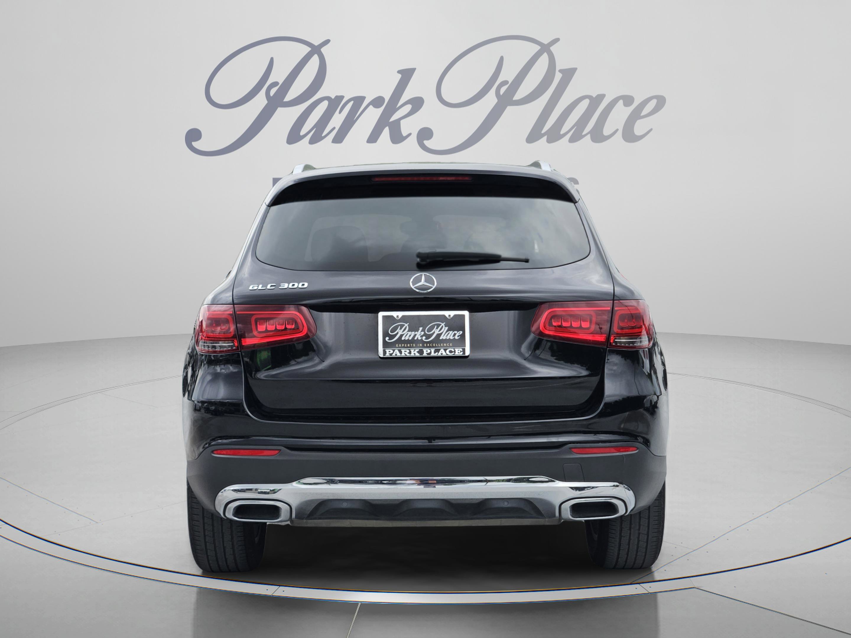 Used 2020 Mercedes-Benz GLC 300 image 4