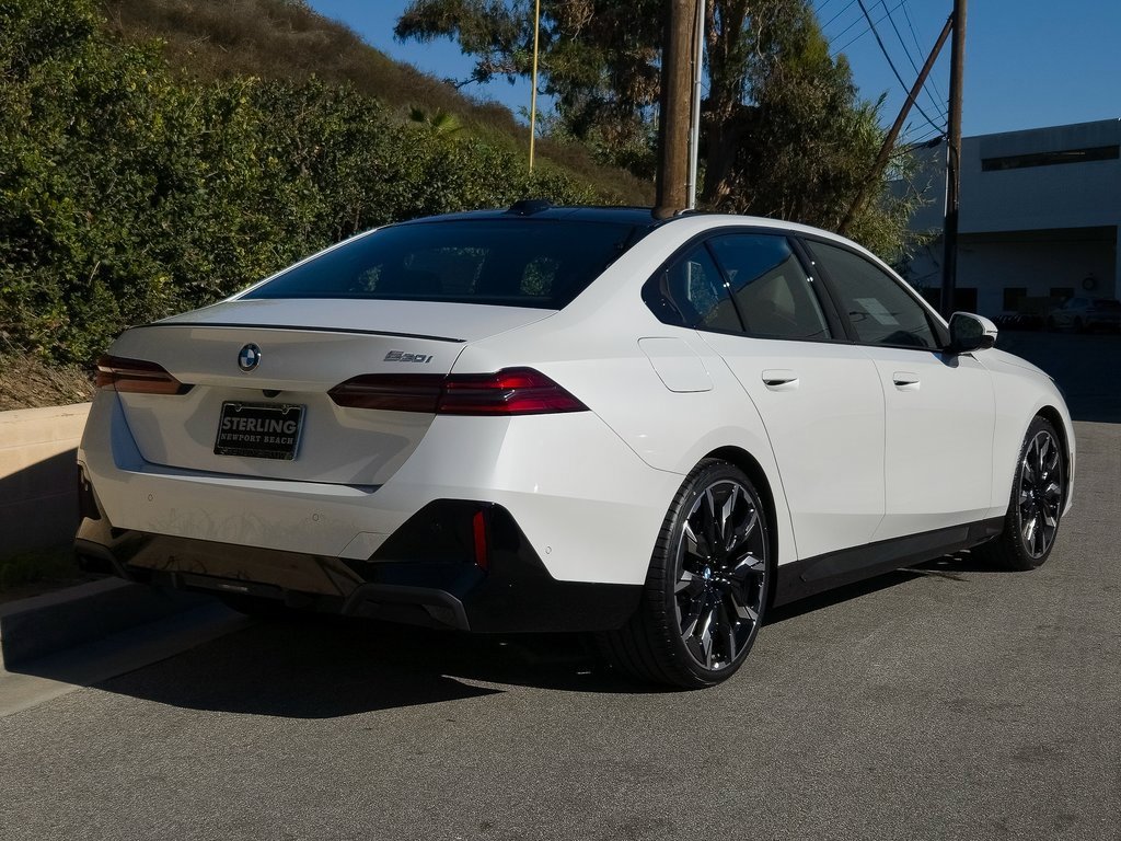 New 2026 BMW 530i w/ Executive Package image 5