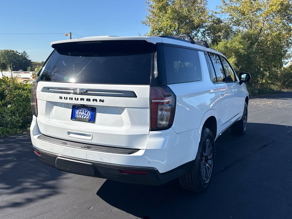 Used 2022 Chevrolet Suburban Z71 AWD/4WD image 10