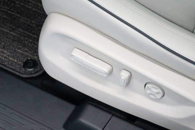 New 2026 Honda Odyssey Touring image 18