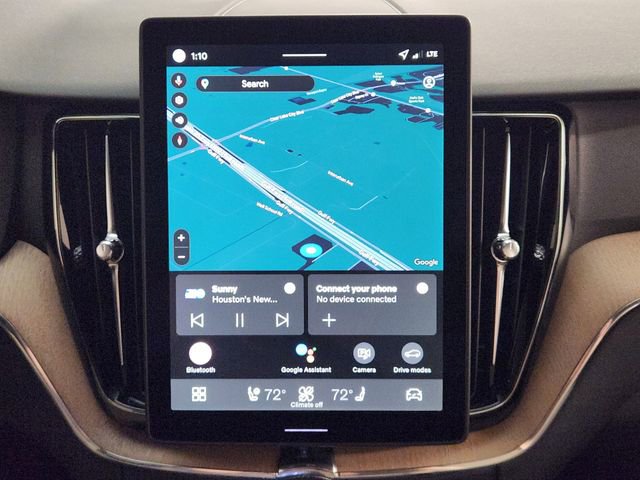 New 2026 Volvo XC60 B5 Plus w/ Protection Package Premier image 17