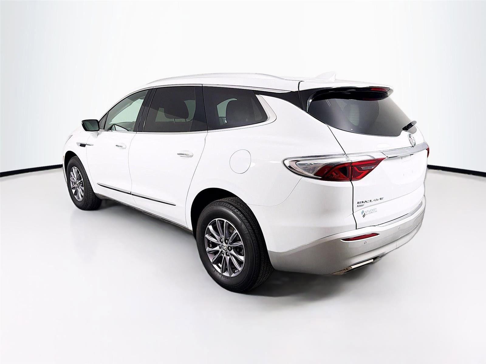 Used 2023 Buick Enclave Essence w/ Trailering Package, 5000 lbs. image 5