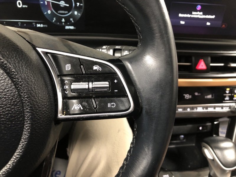 Used 2024 Kia Seltos EX image 25