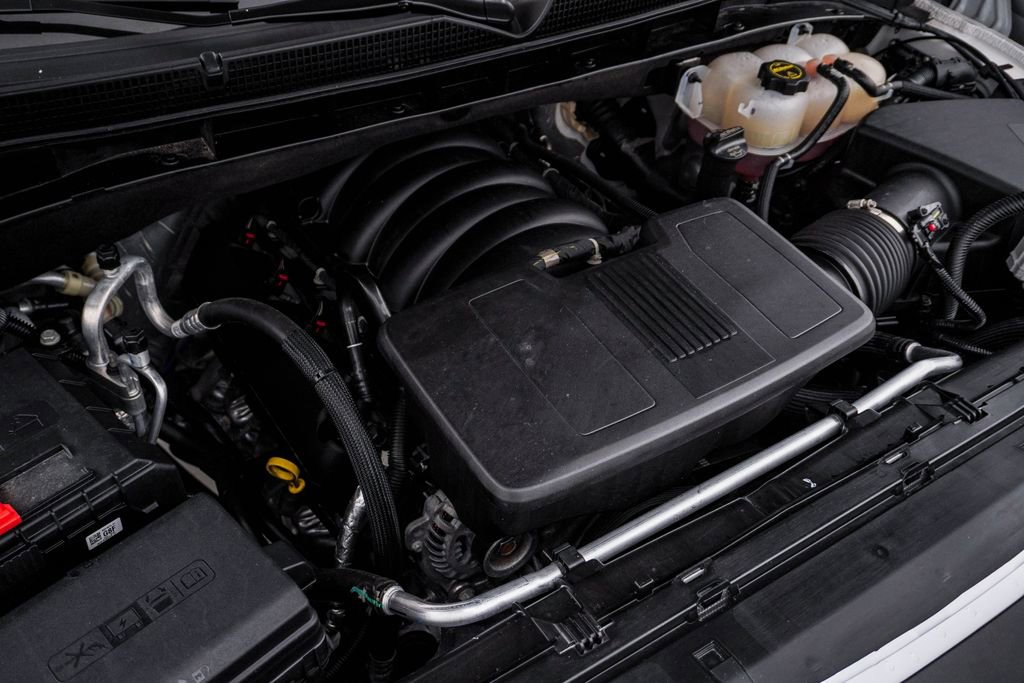 Used 2025 GMC Yukon Denali w/ Sun & Power Step Package image 31