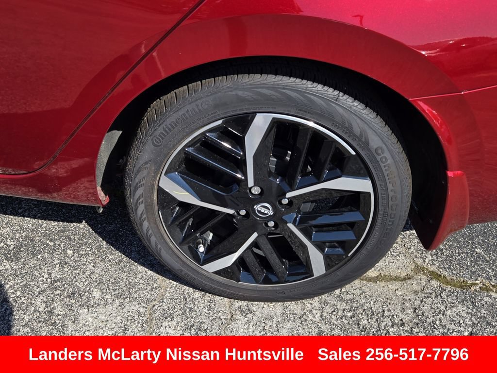 Used 2025 Nissan Versa SR w/ Trunk Package FWD image 12