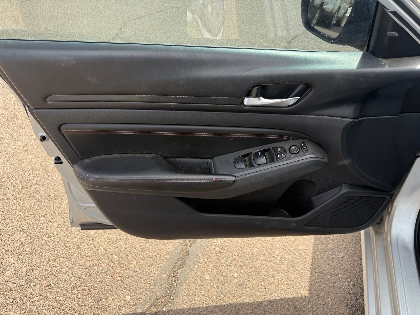 Used 2022 Nissan Altima 2.5 SR FWD image 12