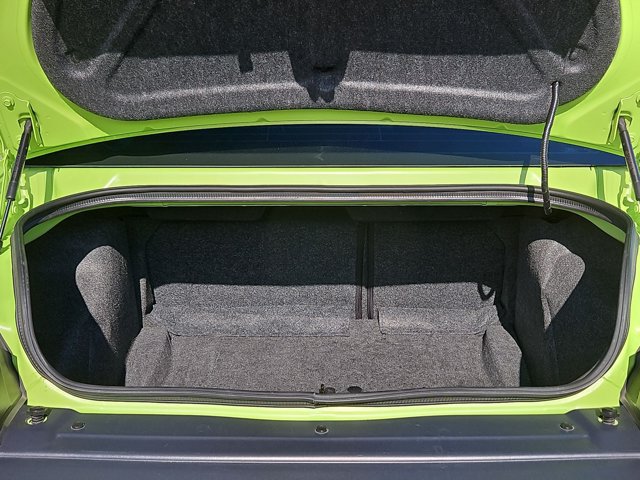 Used 2015 Dodge Challenger R/T w/ Quick Order Package 28B R/T RWD image 6