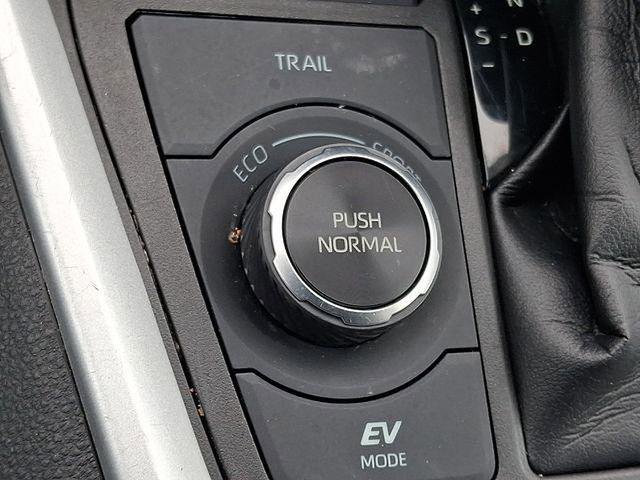 Certified 2021 Toyota RAV4 LE image 22