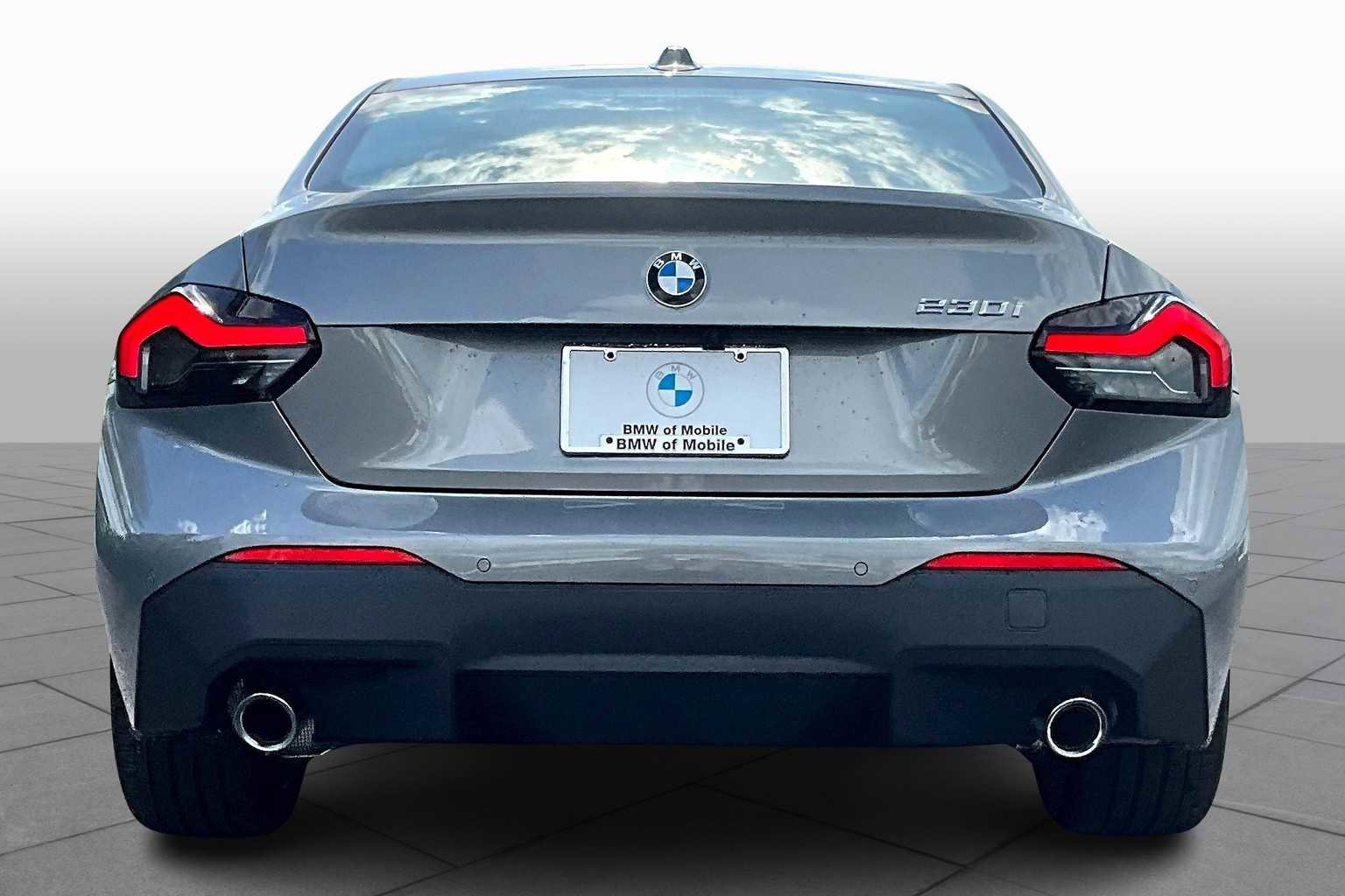 New 2025 BMW 230i Coupe w/ Premium Package RWD image 4
