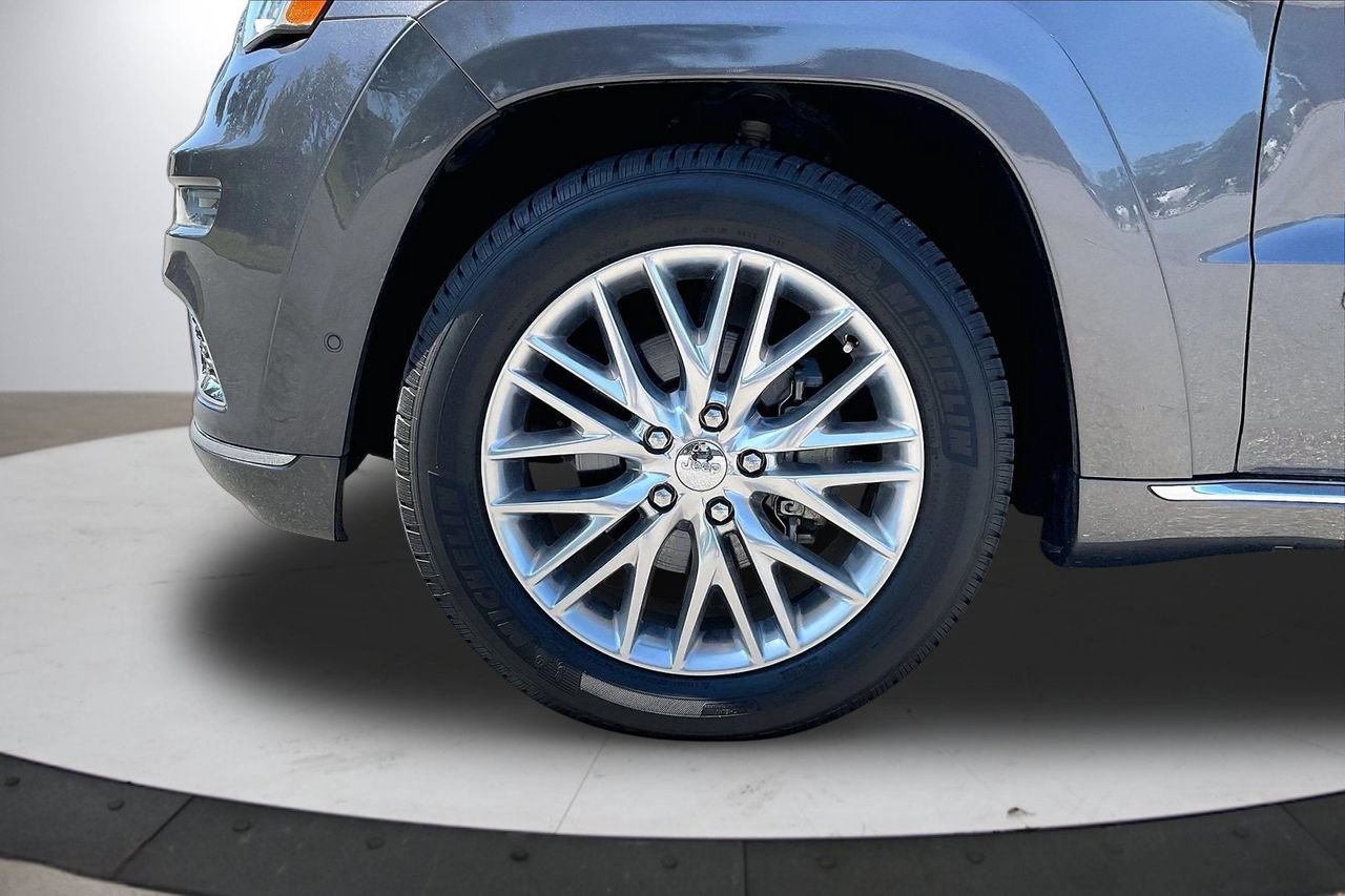 Certified 2017 Jeep Grand Cherokee Summit RWD image 35