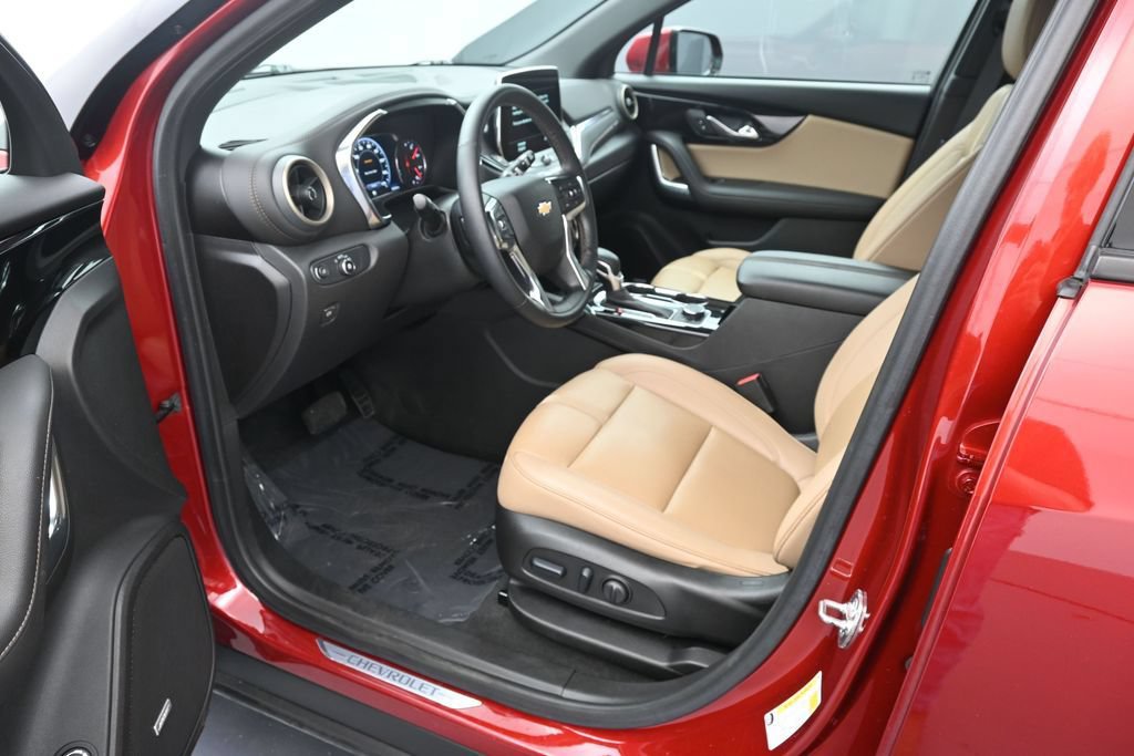 Used 2024 Chevrolet Blazer Premier w/ Driver Confidence II Package FWD image 17