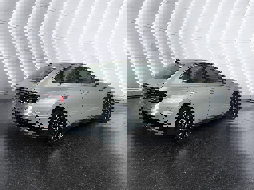 Used 2025 Hyundai Sonata SEL image 4