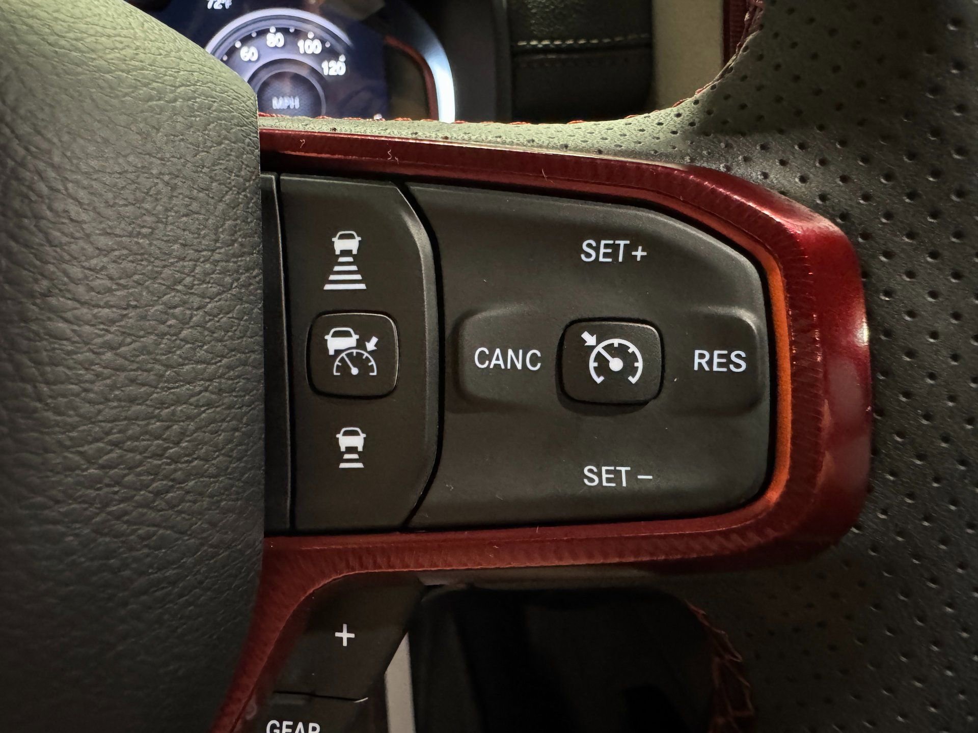 Used 2025 RAM 1500 Rebel AWD/4WD image 32