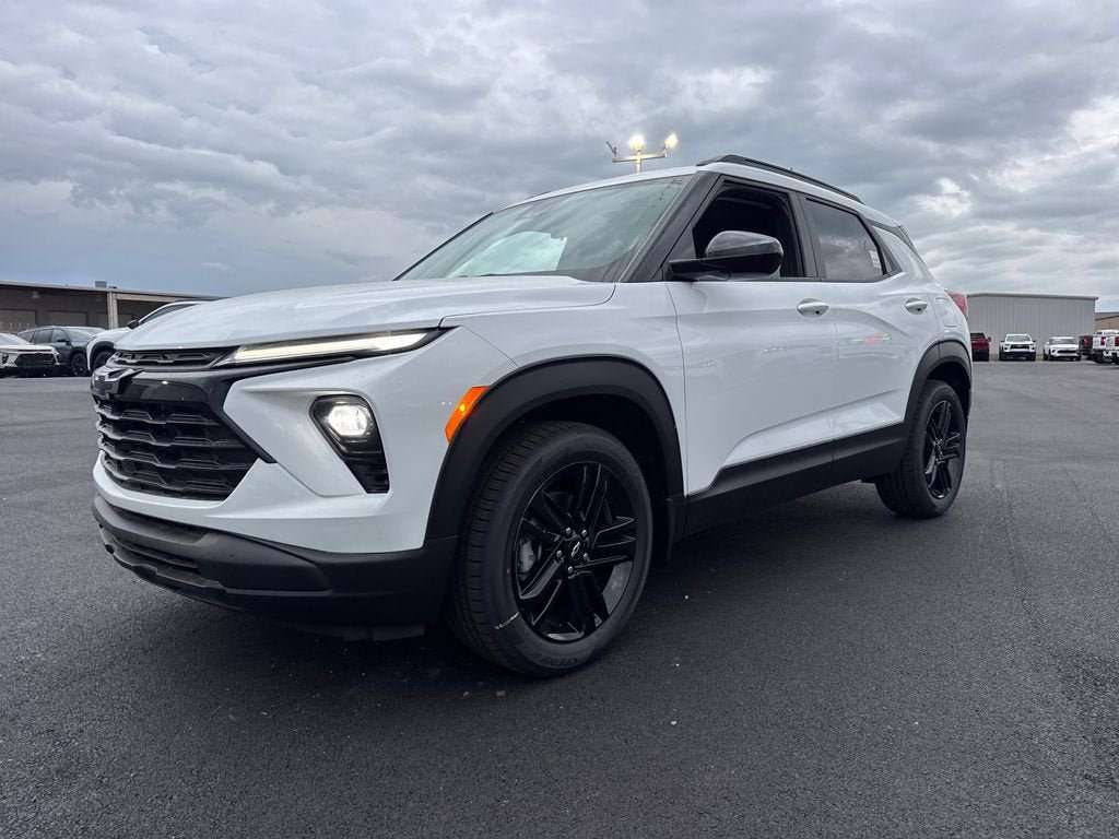New 2026 Chevrolet TrailBlazer LT w/ Midnight Edition FWD video 2