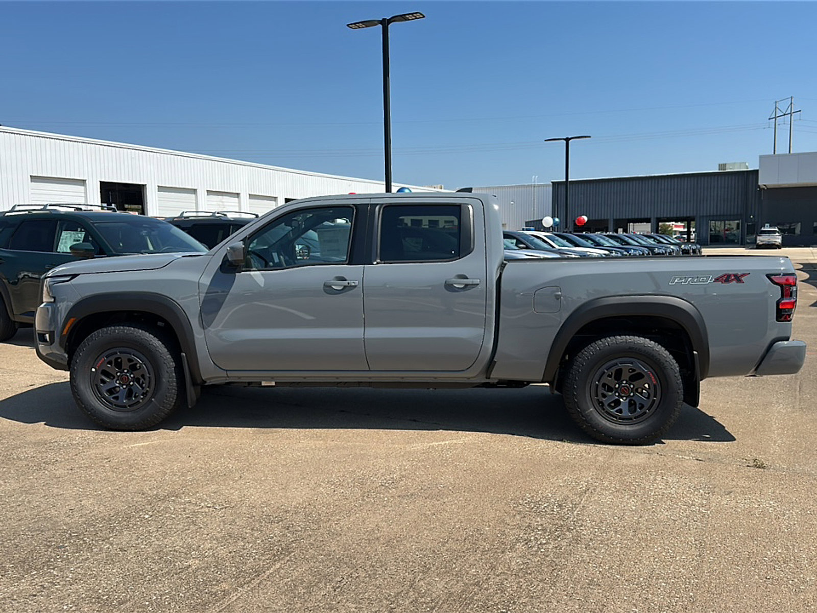 New 2026 Nissan Frontier PRO-4X w/ Pro-4x Convenience Package image 5