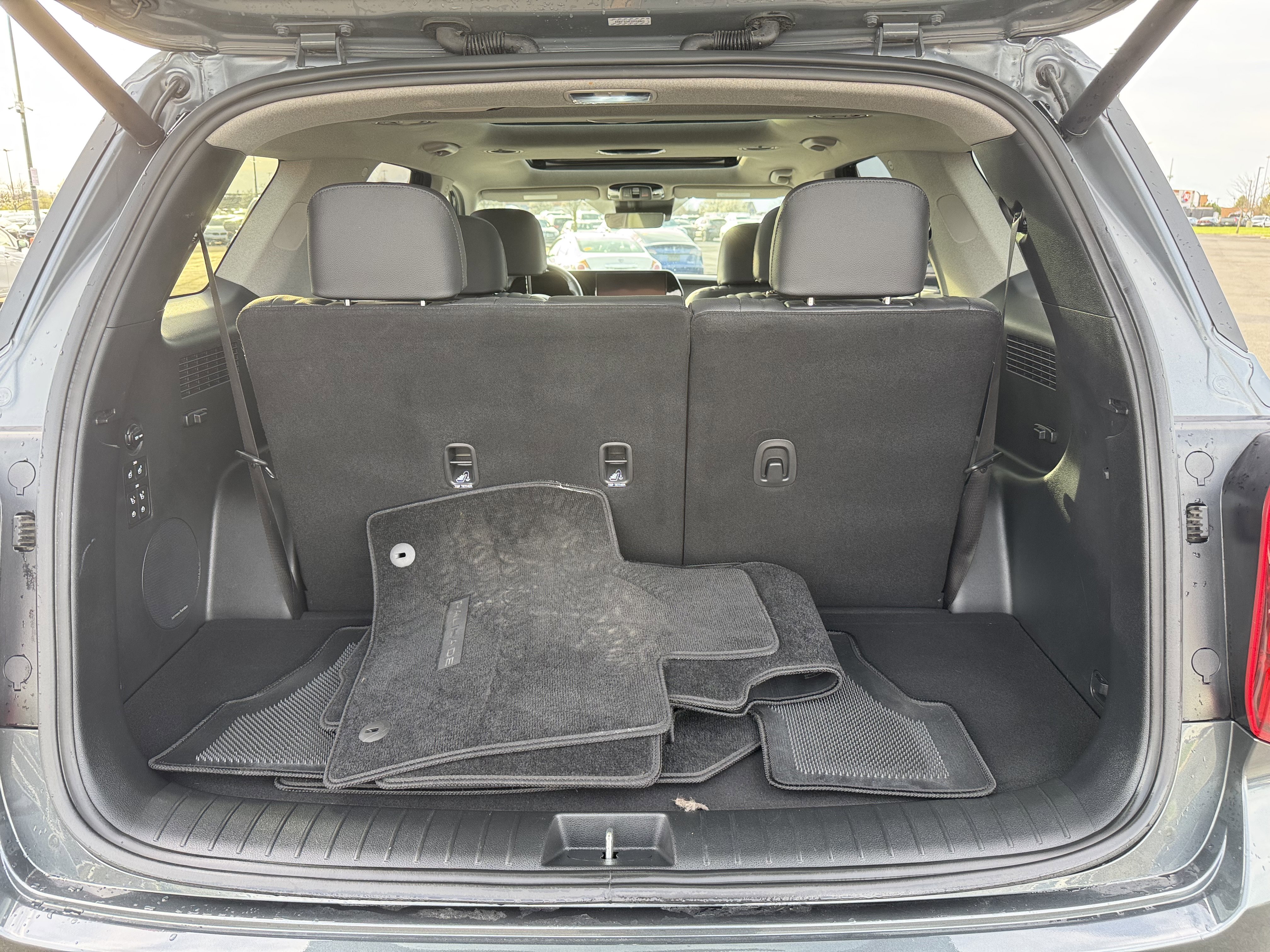 Used 2023 Hyundai Palisade Limited image 25
