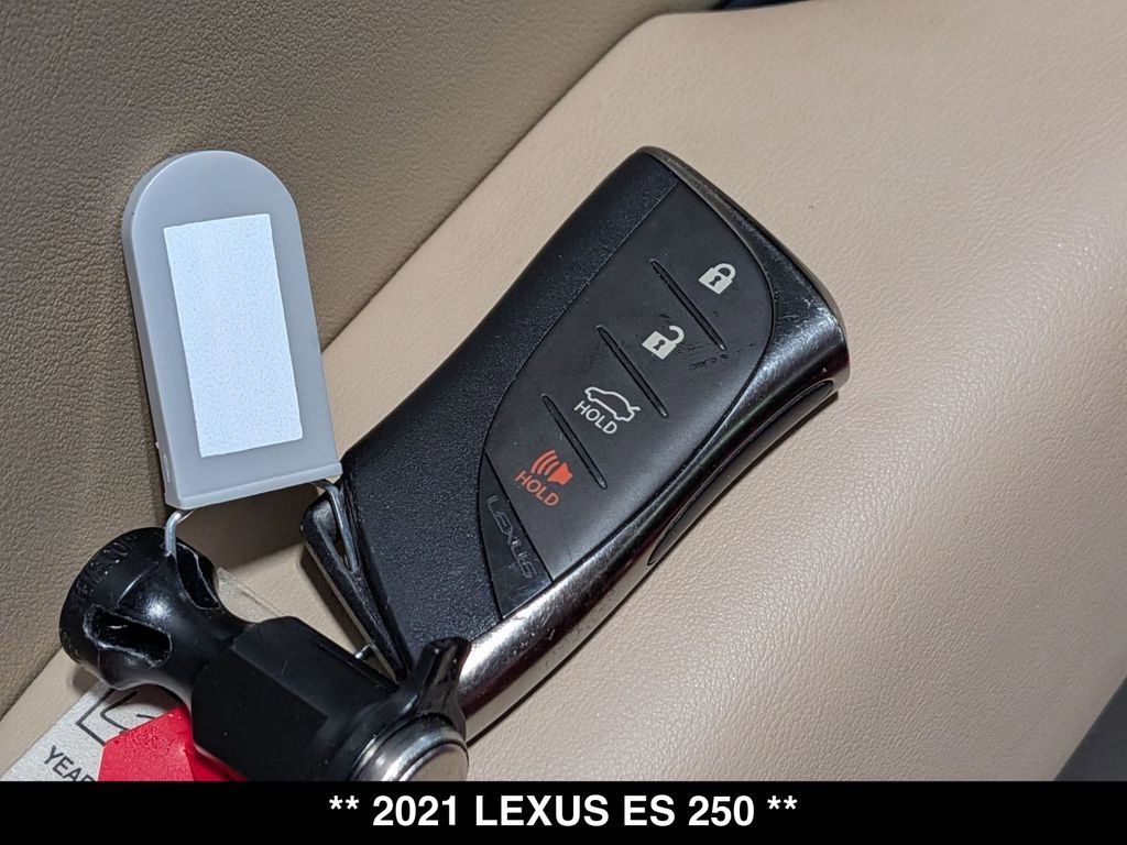 Used 2021 Lexus ES 250 w/ Premium Package AWD/4WD image 31