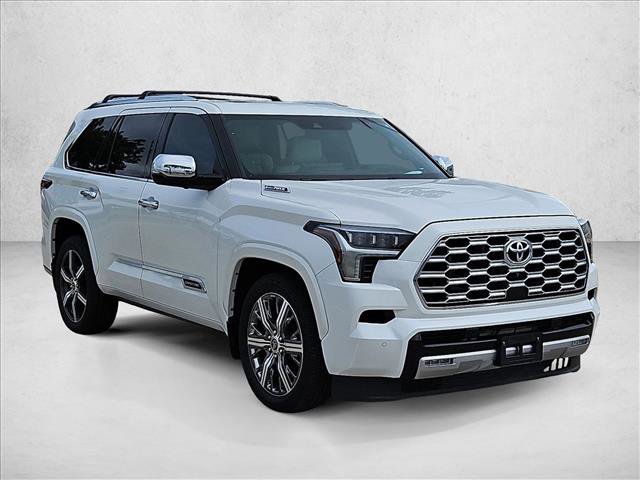 Used 2023 Toyota Sequoia Capstone AWD/4WD video 3