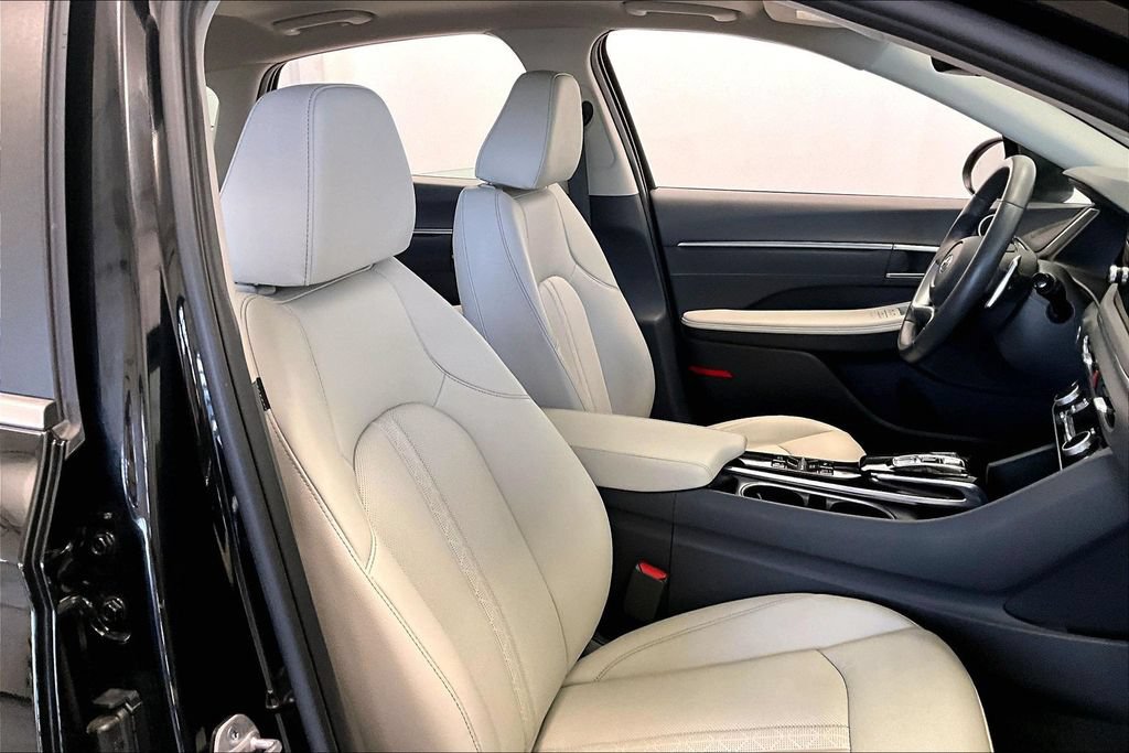 Used 2023 Hyundai Sonata Limited FWD image 7