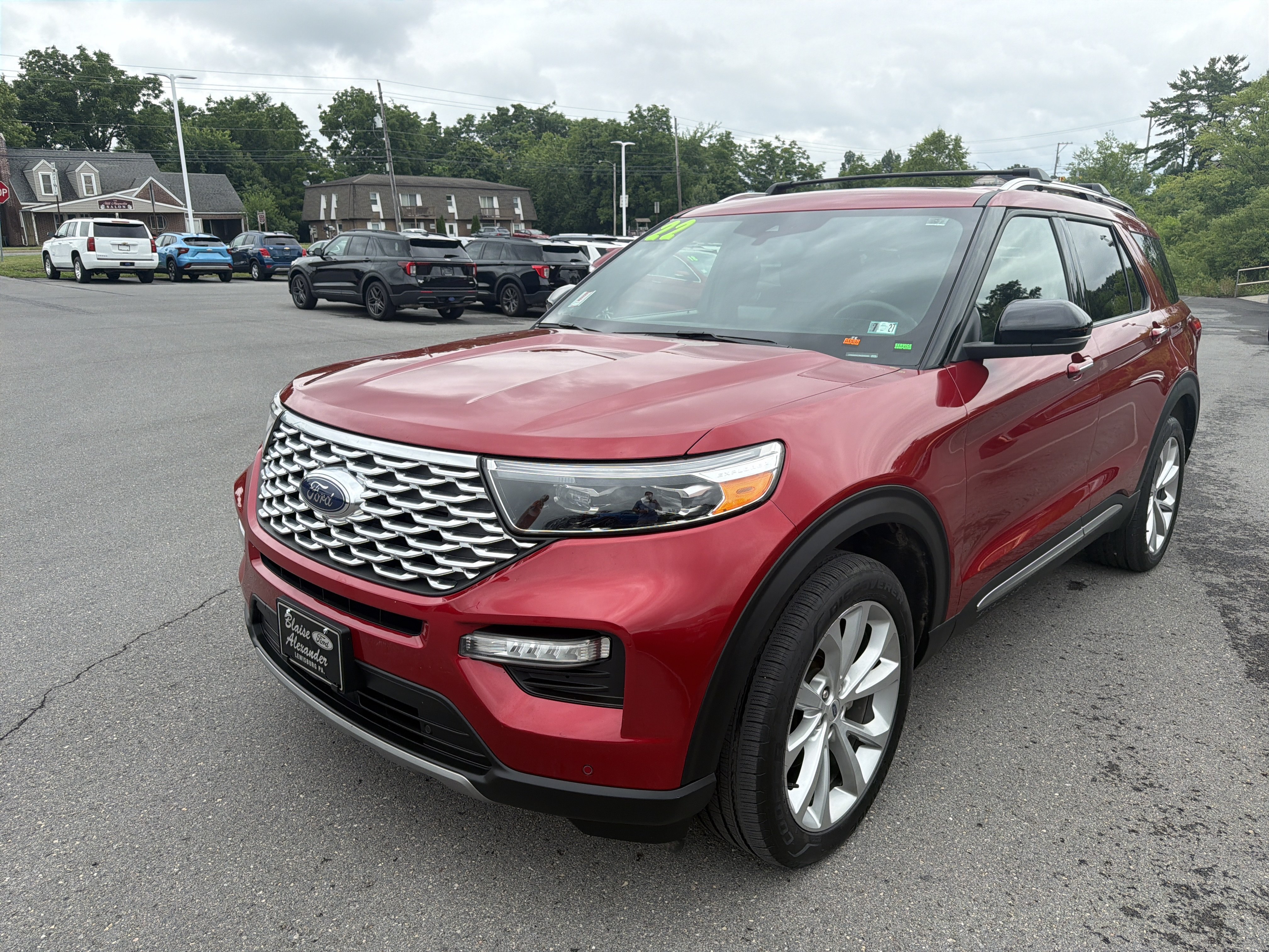 Used 2022 Ford Explorer Platinum w/ Equipment Group 601A AWD/4WD video 2