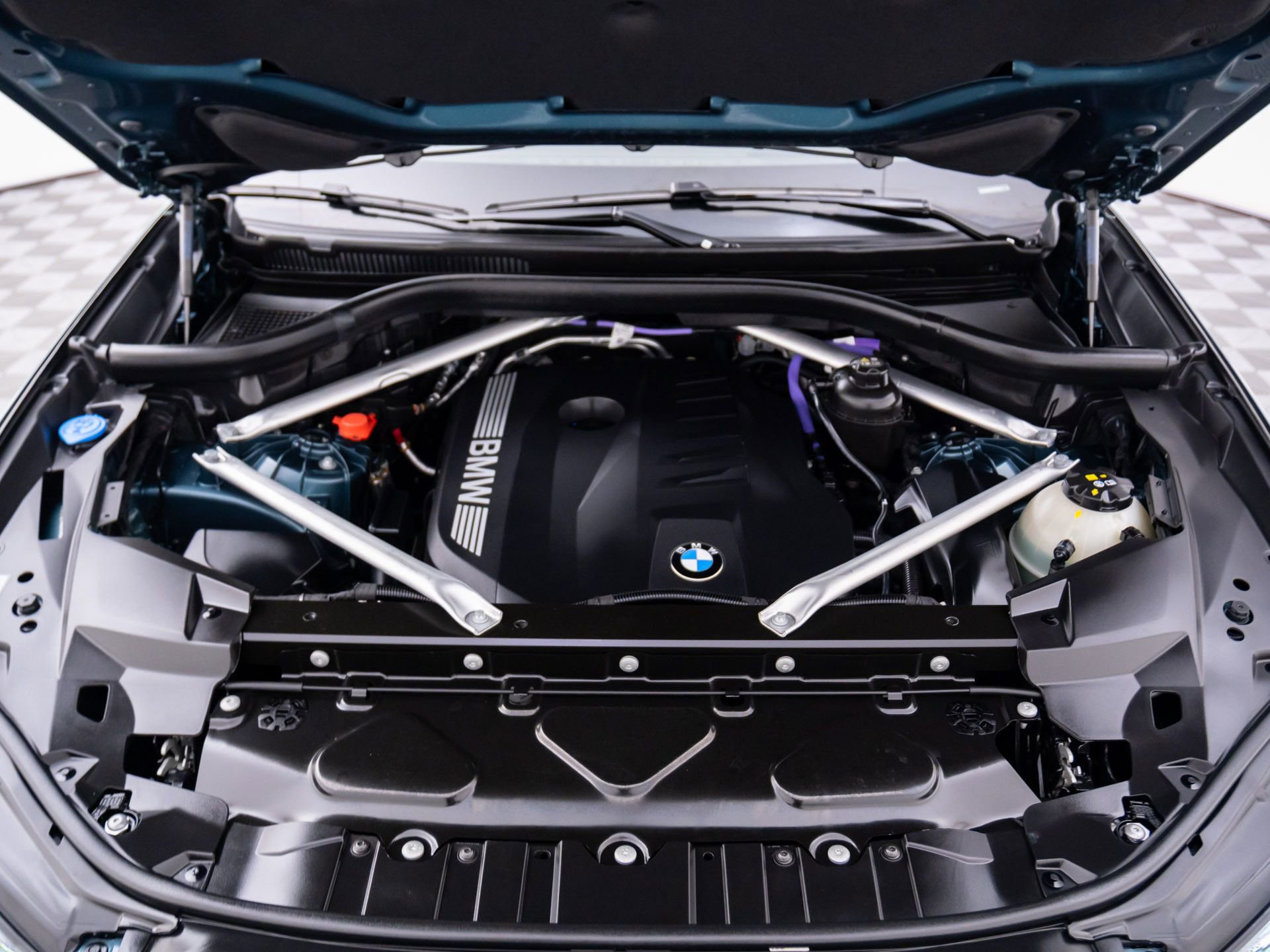 Used 2024 BMW X5 xDrive40i w/ Parking Assistance Package image 28