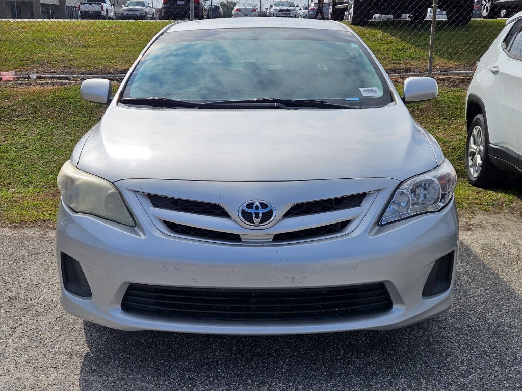 Used 2013 Toyota Corolla L FWD image 2