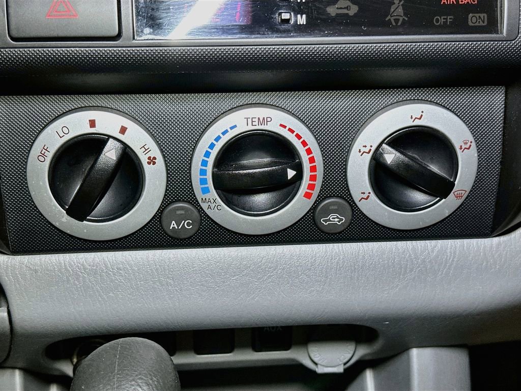 Used 2010 Toyota Tacoma 2WD Regular Cab image 13