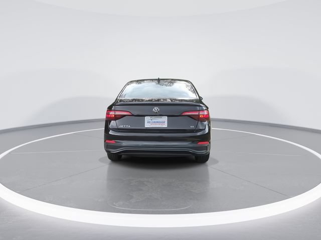 Used 2024 Volkswagen Jetta SE FWD image 7