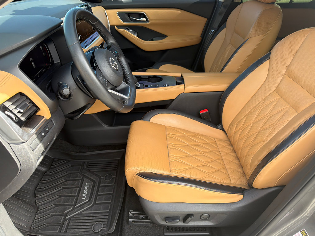 Used 2023 Nissan Rogue Platinum w/ Platinum Premium Package FWD image 9