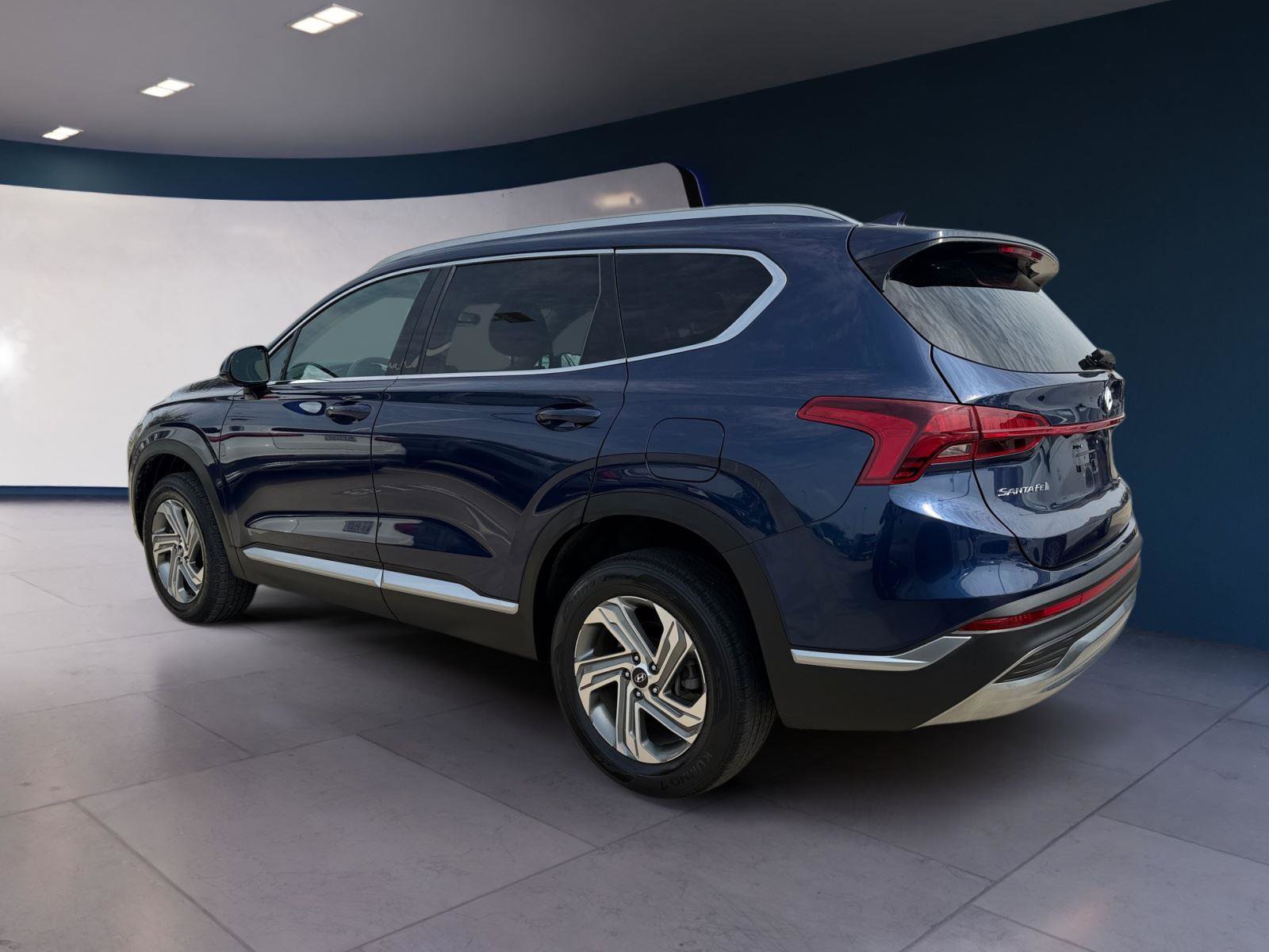 Used 2022 Hyundai Santa Fe SEL image 3