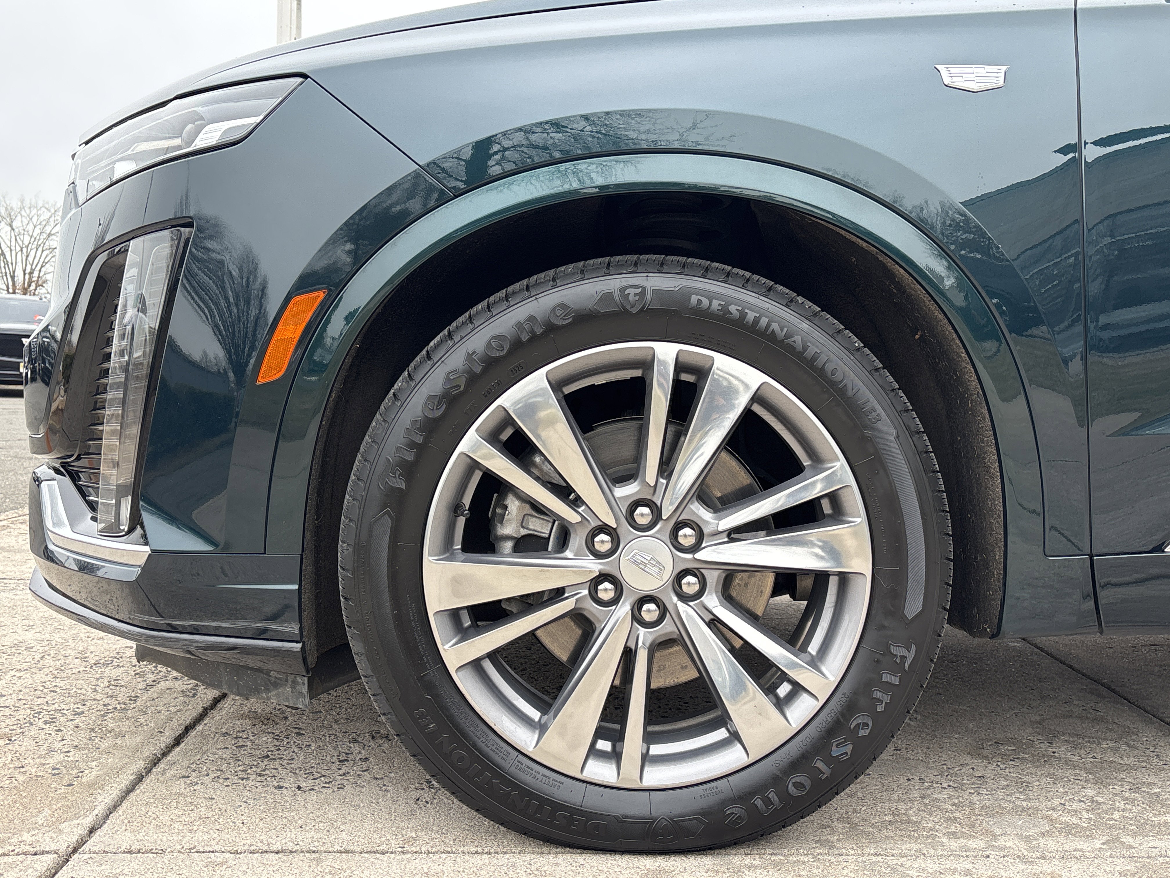 Used 2025 Cadillac XT6 Premium Luxury image 17