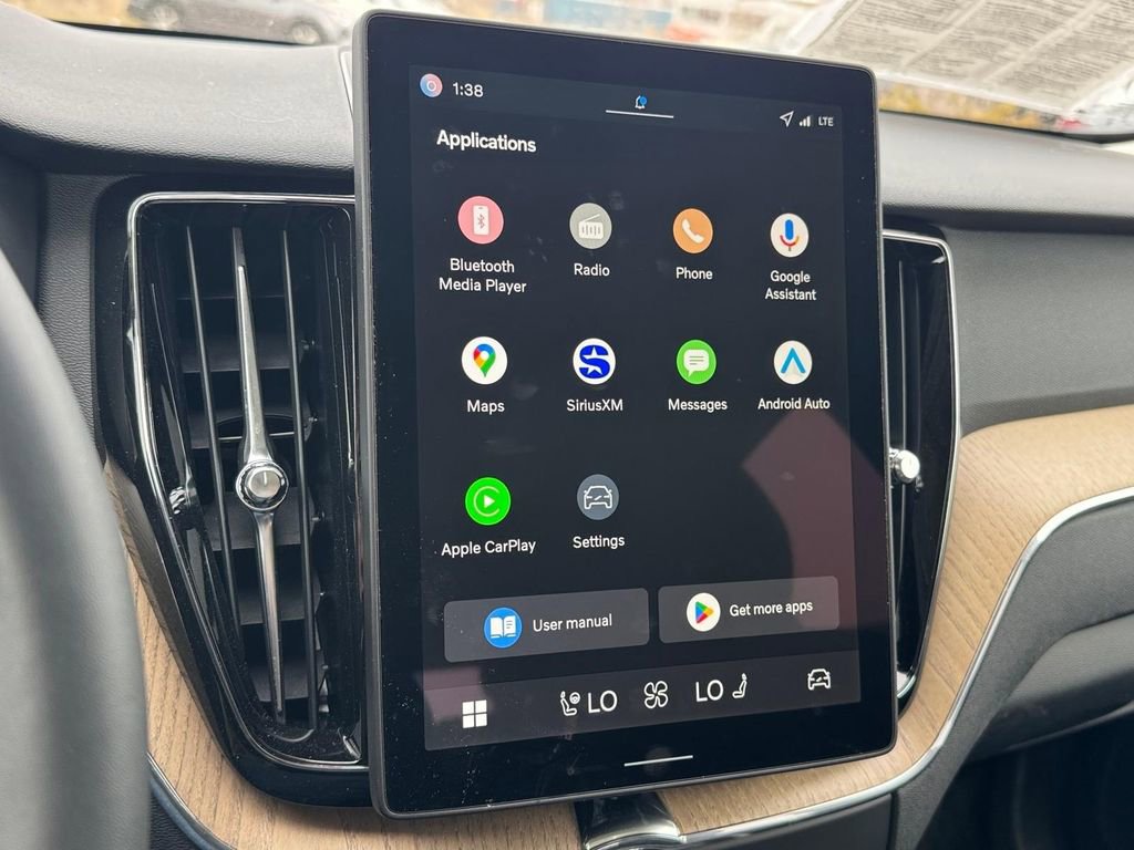 Certified 2026 Volvo XC60 B5 Plus w/ Protection Package Premier image 17