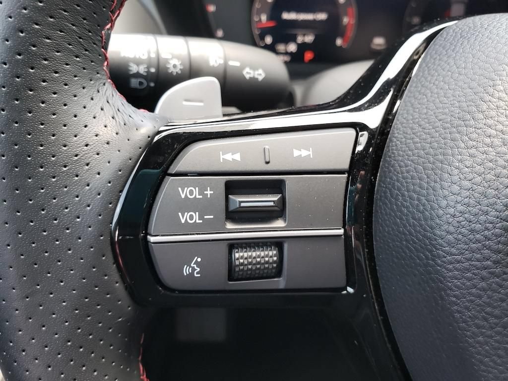 Certified 2025 Acura ADX A-Spec AWD/4WD image 17