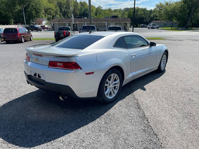 Used 2015 Chevrolet Camaro LT RWD image 8