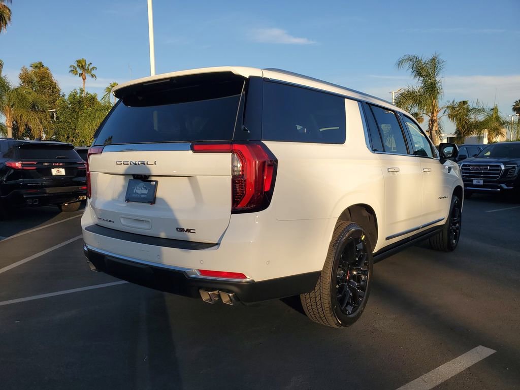 New 2026 GMC Yukon XL Denali w/ Denali Reserve Package image 4