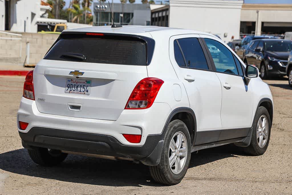 Used 2020 Chevrolet Trax LS w/ LPO, Protection Package FWD image 4