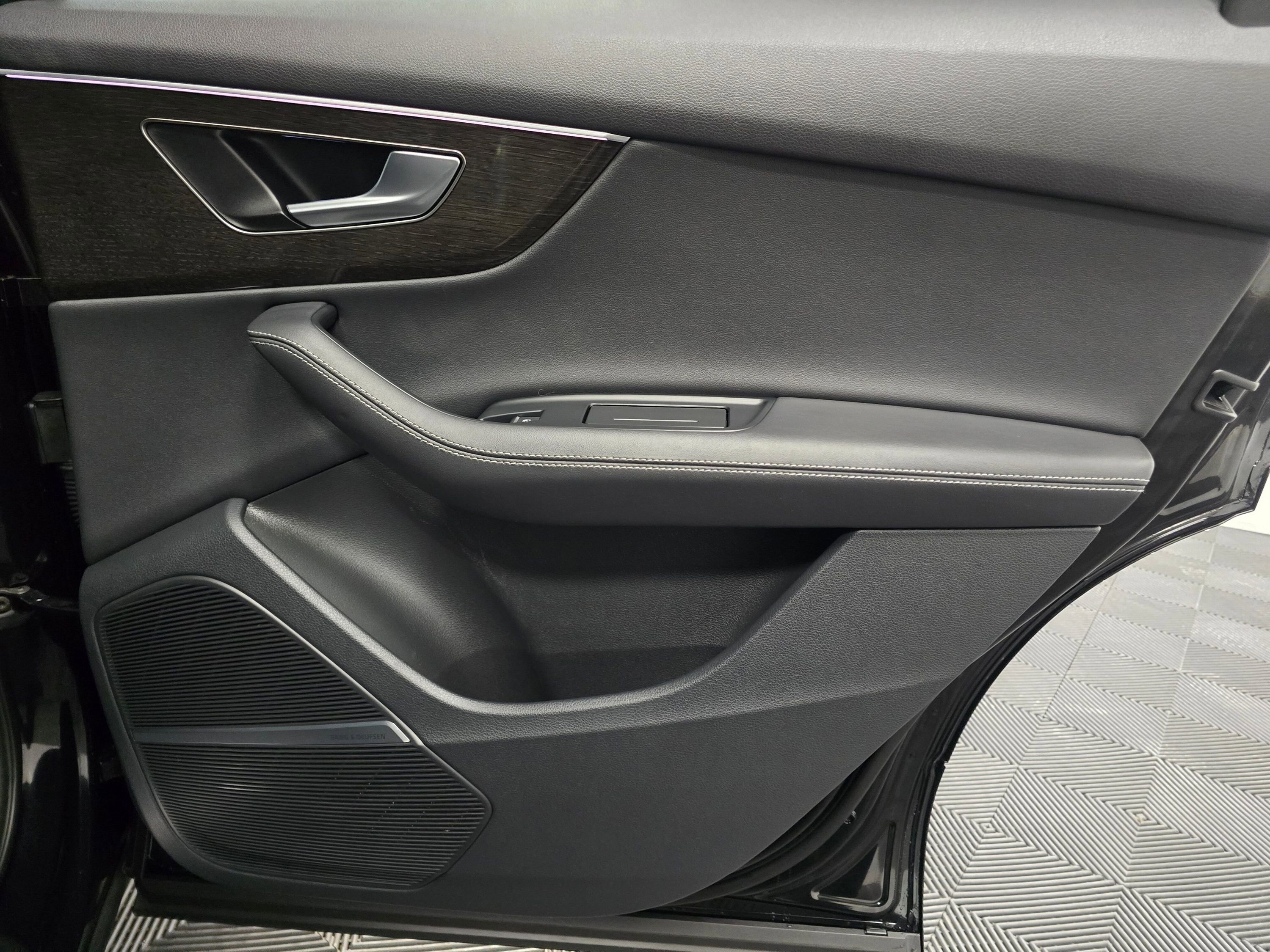 Used 2025 Audi Q7 3.0T Premium Plus image 26