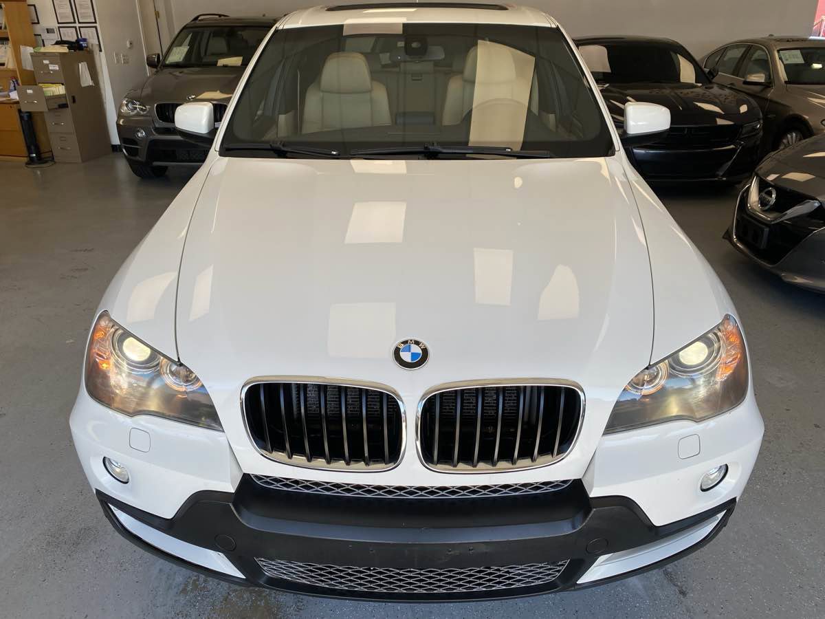 Used 2010 BMW X5 xDrive30i image 7