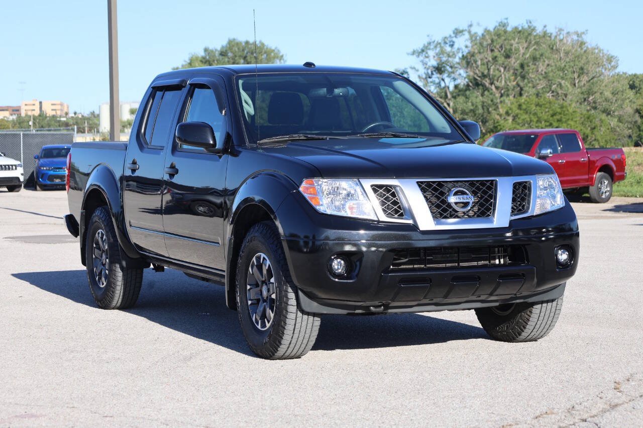 Used 2018 Nissan Frontier PRO-4X AWD/4WD image 4