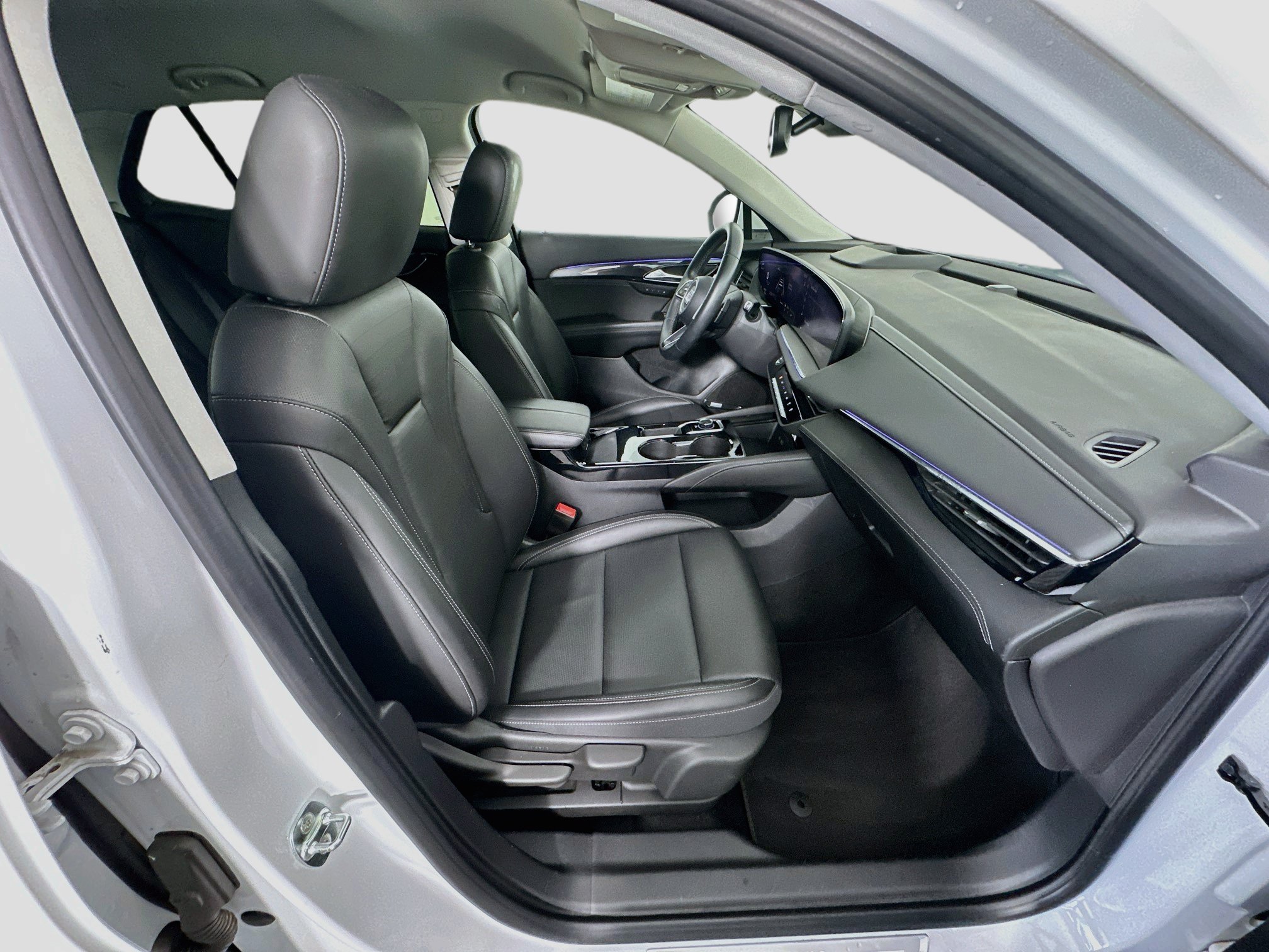 Used 2024 Buick Envision Preferred AWD/4WD image 32