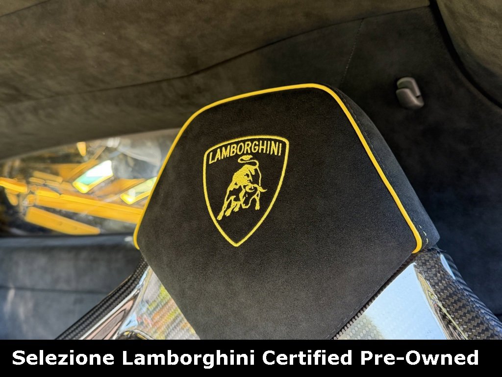 Used 2023 Lamborghini Huracan STO image 29