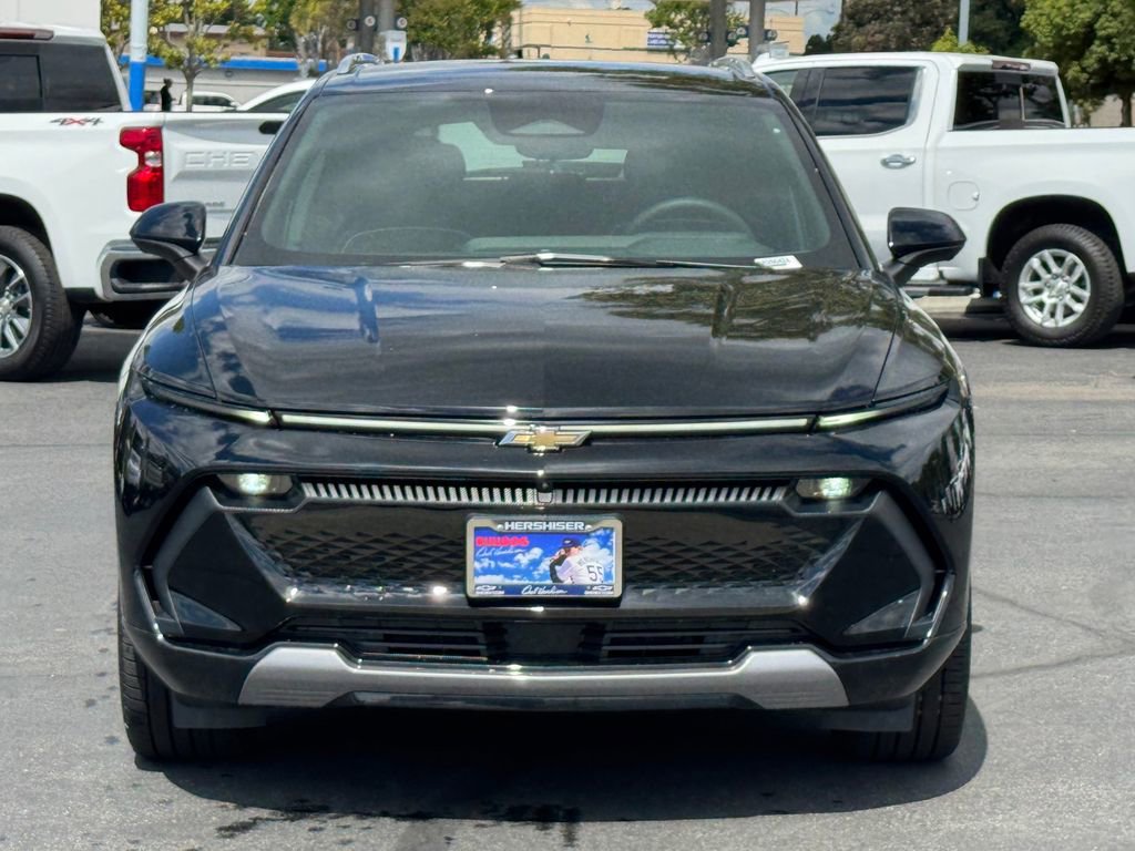 New 2026 Chevrolet Equinox EV LT w/ Convenience Package II FWD image 2