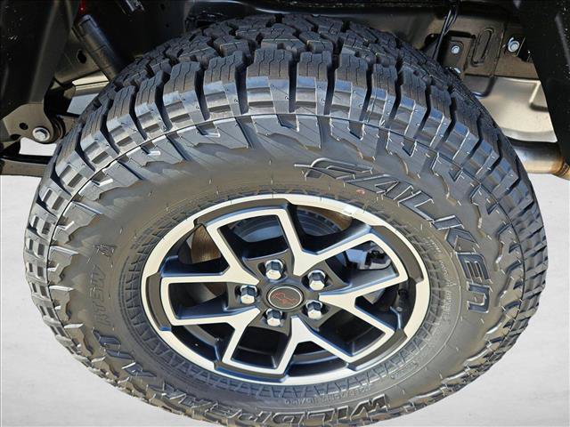 New 2026 Jeep Gladiator Rubicon w/ Steel Power Dome Hood Package AWD/4WD image 10