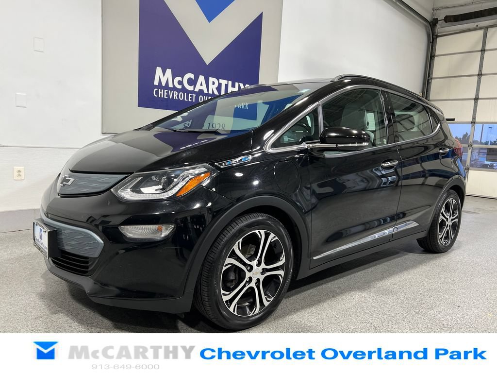 Used 2017 Chevrolet Bolt Premier w/ Driver Confidence II Package FWD image 9