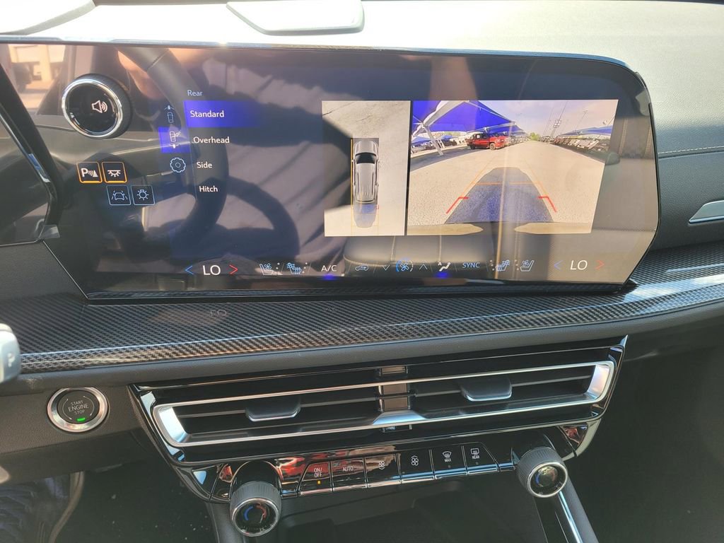 New 2026 Chevrolet Traverse High Country image 15